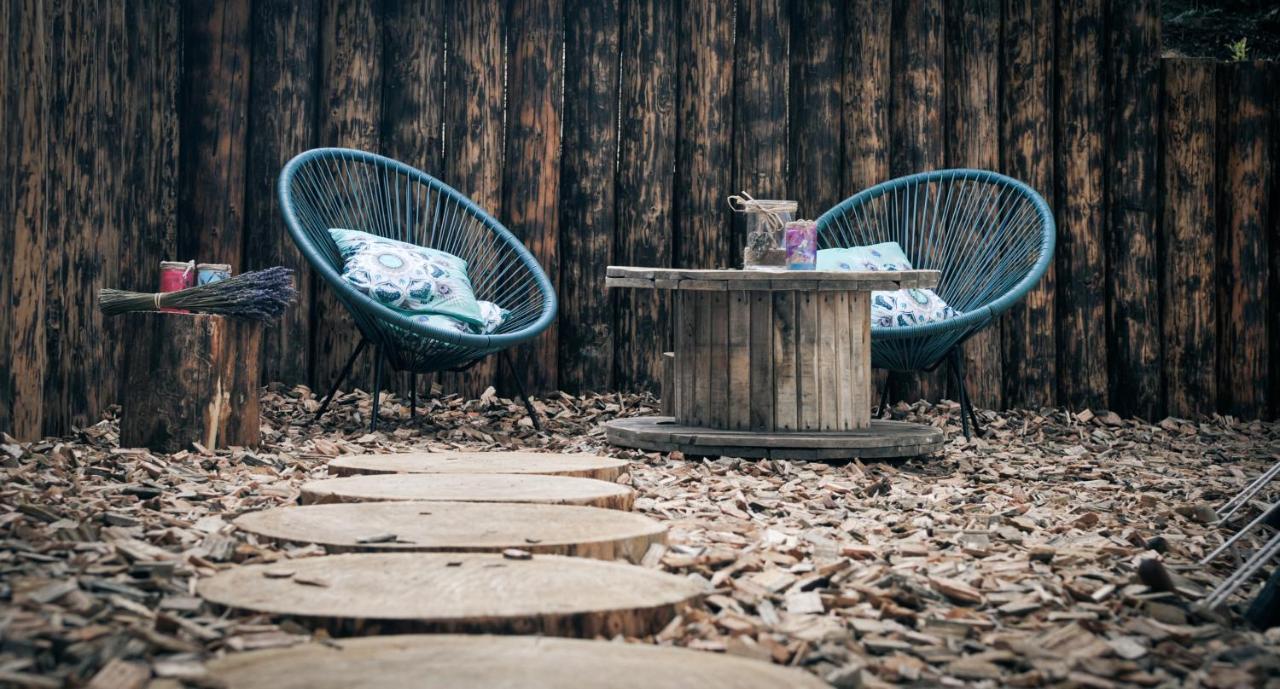 Luxury tent Glamping Nad Meandry Unhost