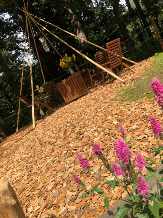 Glamping Nad Meandry Luxury tent