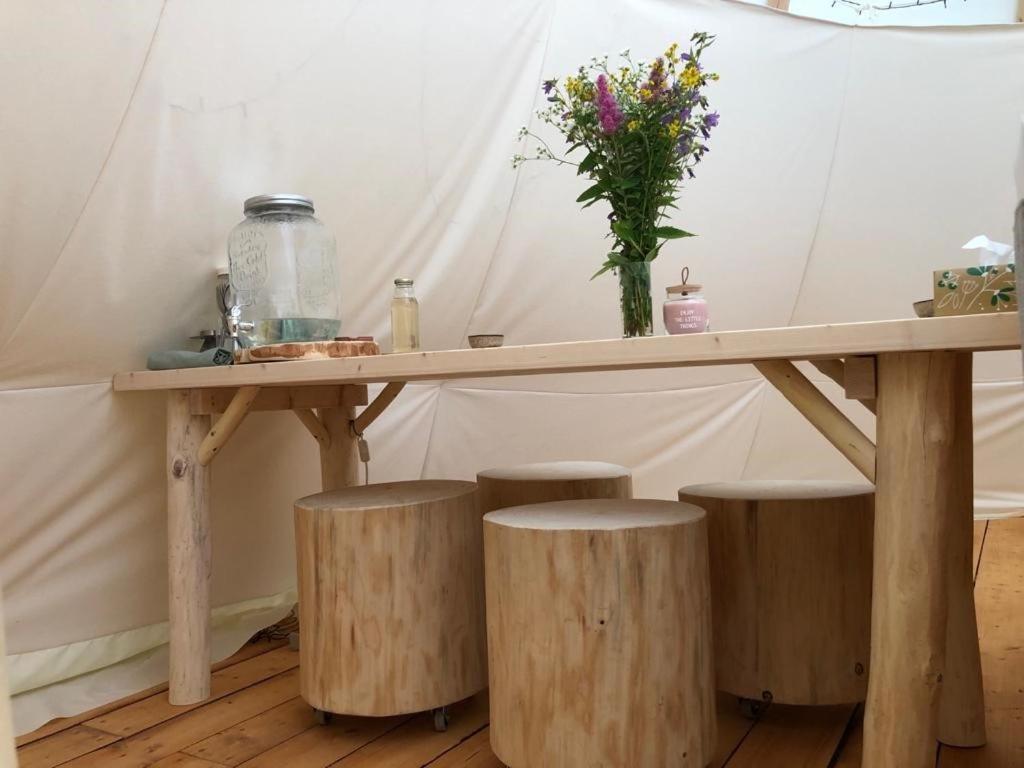 Glamping Nad Meandry Luxury tent